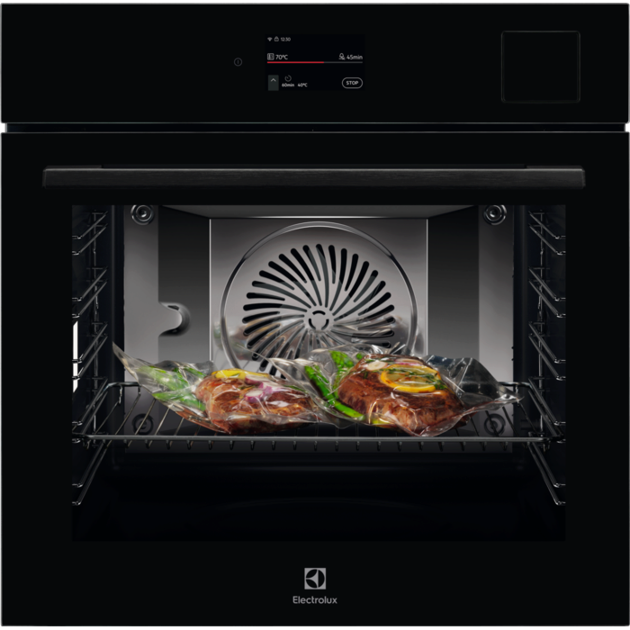 Electrolux 800 MealAssist with SteamPro vgradna pečica